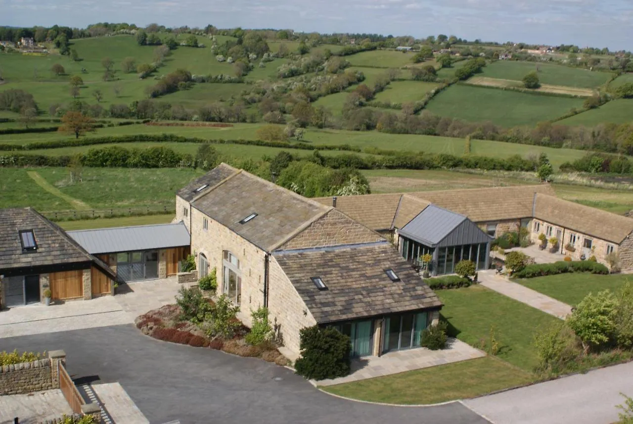 Harrogate Barns Villa 0*,